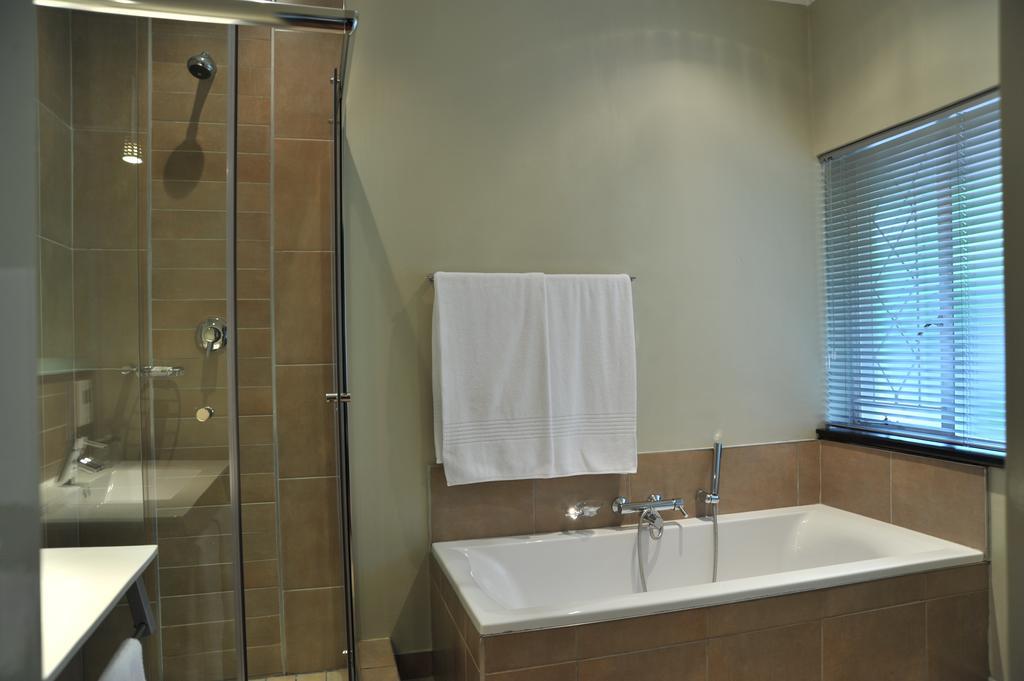 Glendower View Guest House Edenvale Ngoại thất bức ảnh